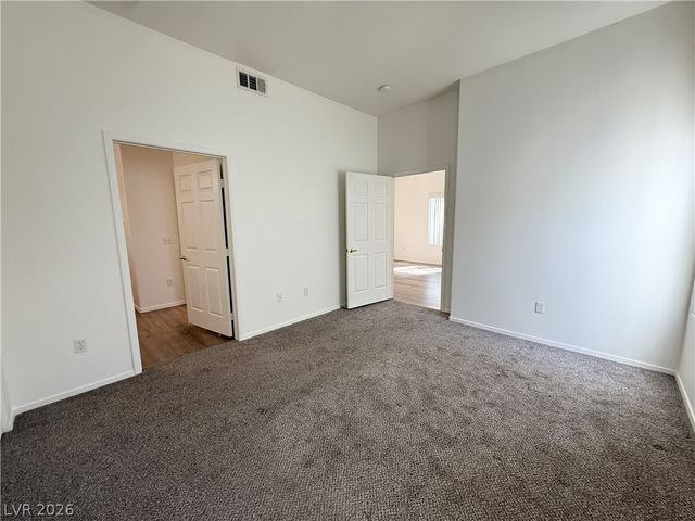 10245 South Maryland Parkway 208, Las Vegas, NV 89183