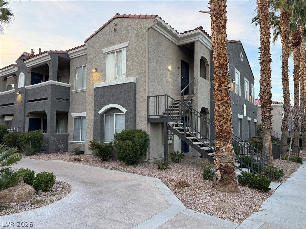 10245 South Maryland Parkway 208, Las Vegas, NV 89183