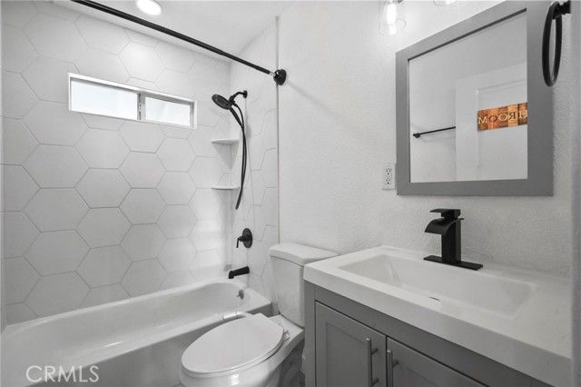 641 Ashcomb, La Puente, CA 91744