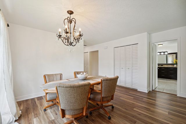 21650 Juego Circle 24b, Boca Raton, FL 33433