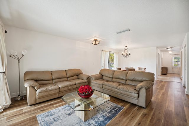 21650 Juego Circle 24b, Boca Raton, FL 33433