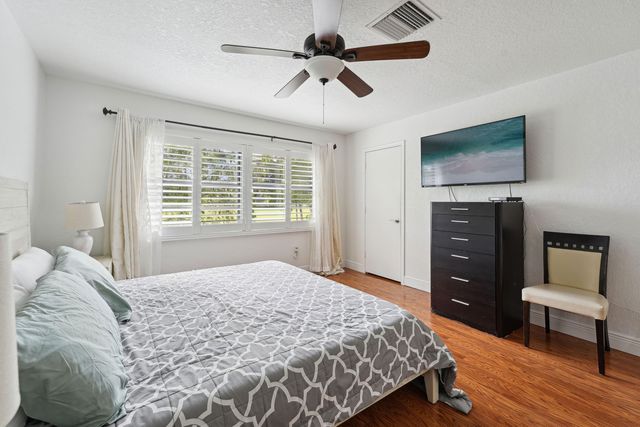 21650 Juego Circle 24b, Boca Raton, FL 33433