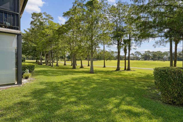 21650 Juego Circle 24b, Boca Raton, FL 33433