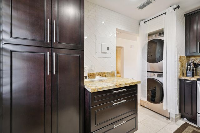 21650 Juego Circle 24b, Boca Raton, FL 33433