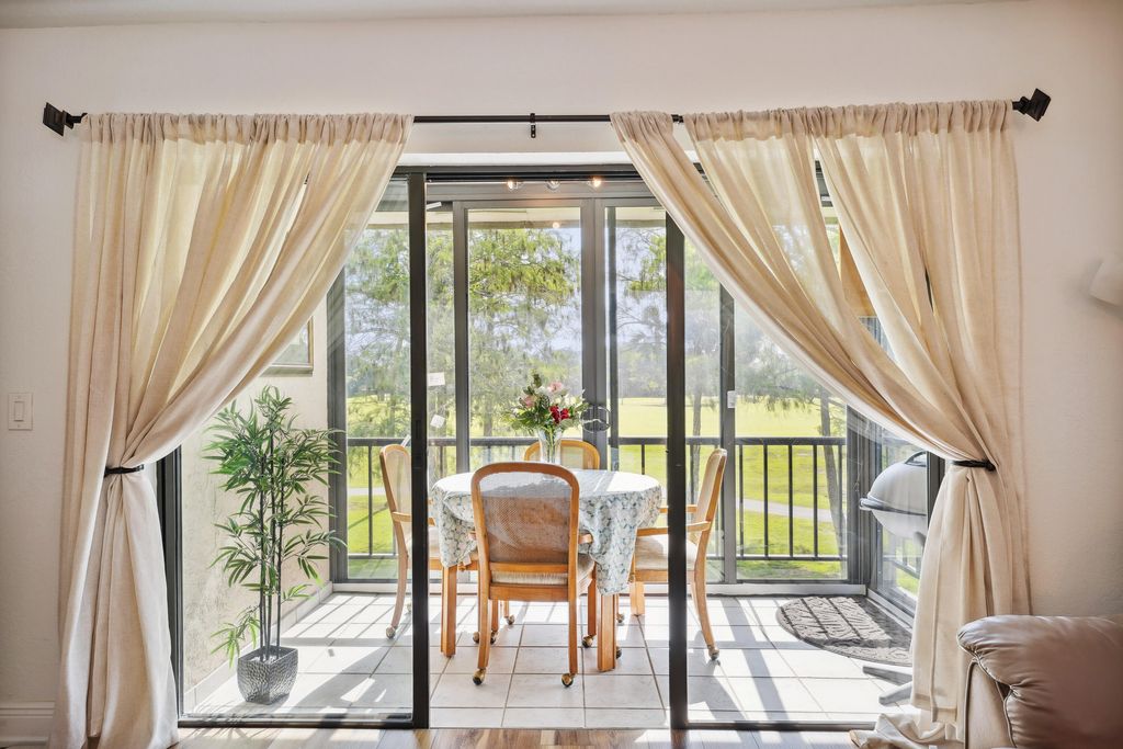 21650 Juego Circle 24b, Boca Raton, FL 33433