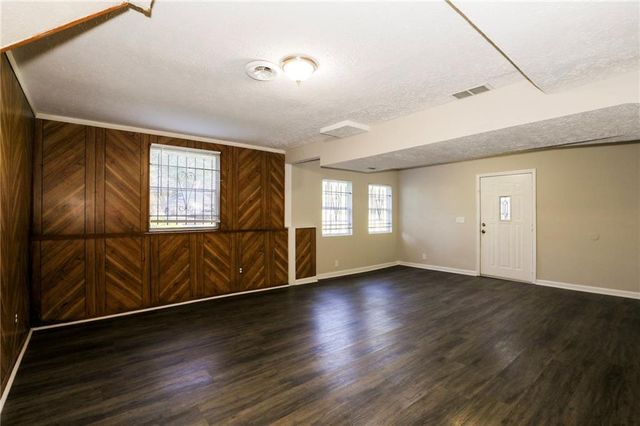 4515 Doral Drive SW, Atlanta, GA 30331