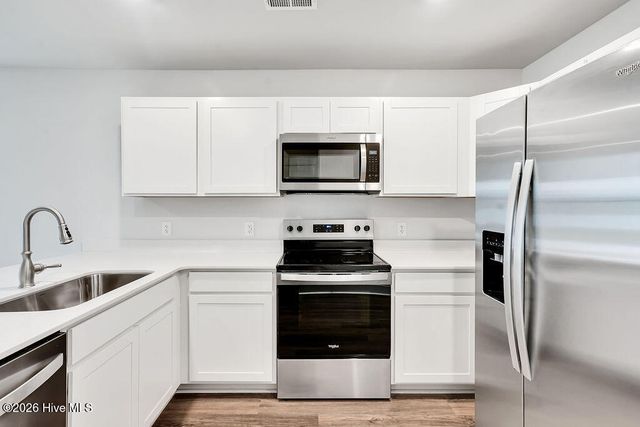 4327 Majesty Drive Unit 403, Castle Hayne, NC 28429