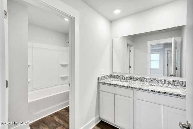 4327 Majesty Drive Unit 403, Castle Hayne, NC 28429
