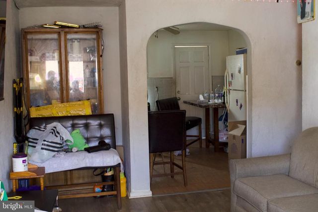 3042 WALDORF AVE, Camden, NJ 08105