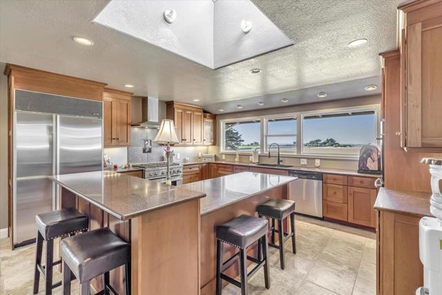 268 Giberson Road, Moss Landing, CA 95039