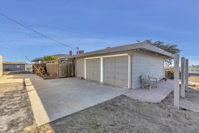 268 Giberson Road, Moss Landing, CA 95039