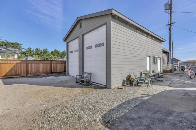 268 Giberson Road, Moss Landing, CA 95039