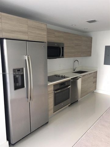 121 NE 34th St 914, Miami, FL 33137
