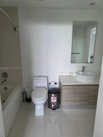 121 NE 34th St 914, Miami, FL 33137