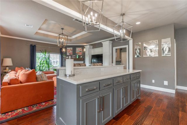 4000 Newburg Drive, Choctaw, OK 73020
