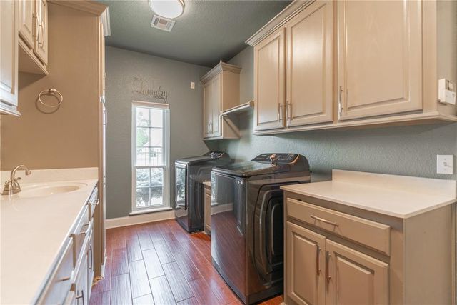 4000 Newburg Drive, Choctaw, OK 73020
