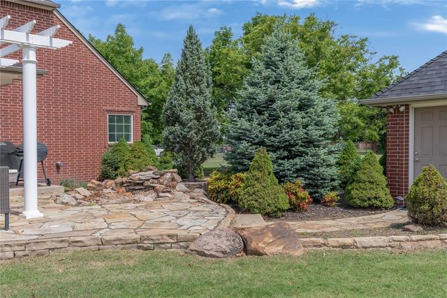 4000 Newburg Drive, Choctaw, OK 73020