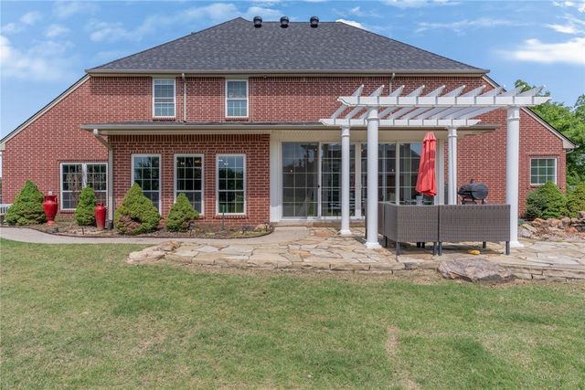 4000 Newburg Drive, Choctaw, OK 73020
