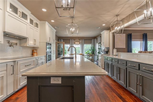 4000 Newburg Drive, Choctaw, OK 73020