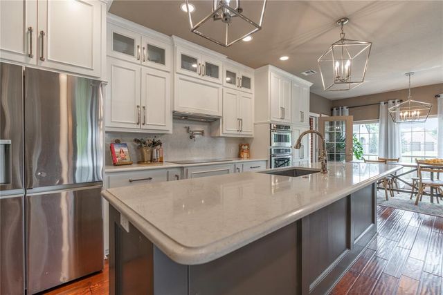 4000 Newburg Drive, Choctaw, OK 73020