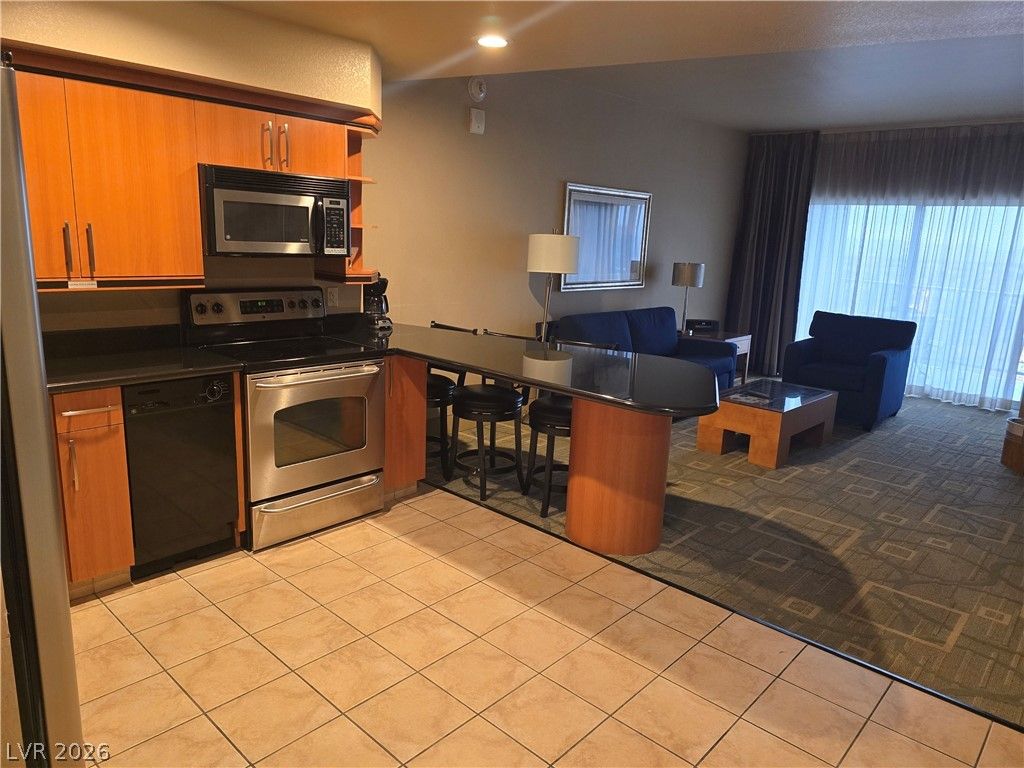 211 East Flamingo Road 714, Las Vegas, NV 89169 — exterior