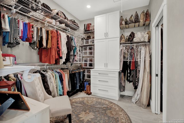 308 Oakhaven Lane, Fredericksburg, TX 78624