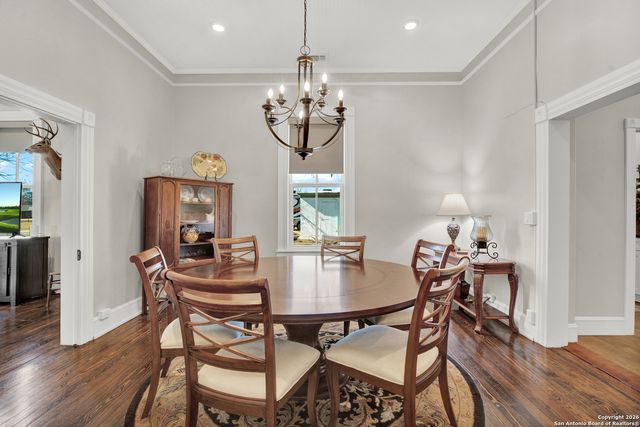 308 Oakhaven Lane, Fredericksburg, TX 78624