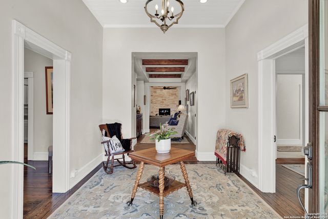 308 Oakhaven Lane, Fredericksburg, TX 78624