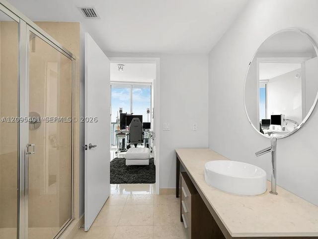 495 Brickell Ave 5505, Miami, FL 33131