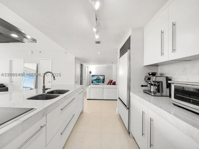 495 Brickell Ave 5505, Miami, FL 33131