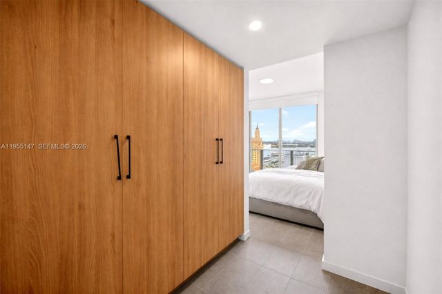 121 NE 5th Street 1913, Miami, FL 33132