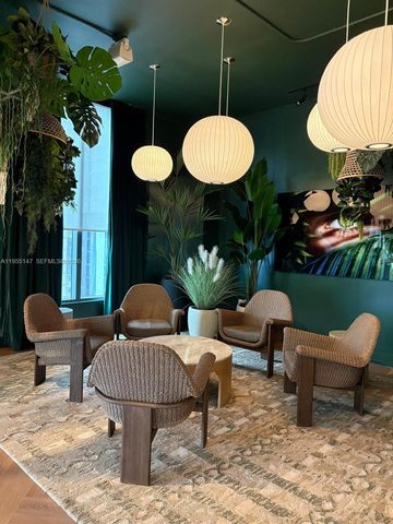 121 NE 5th Street 1913, Miami, FL 33132