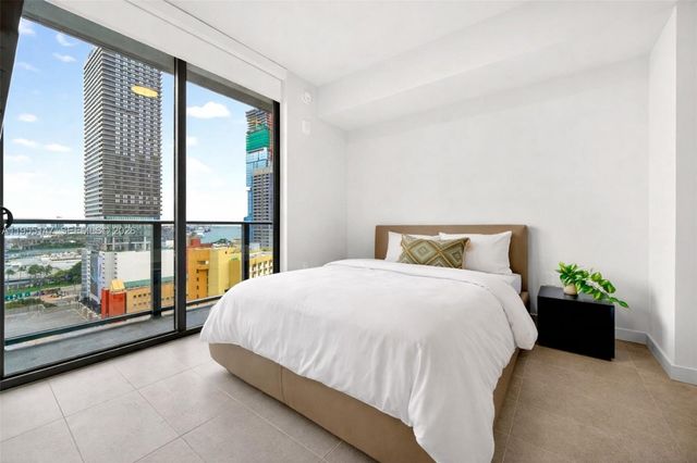 121 NE 5th Street 1913, Miami, FL 33132