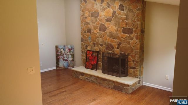 220 Butternut Drive, Wayne, NJ 07470