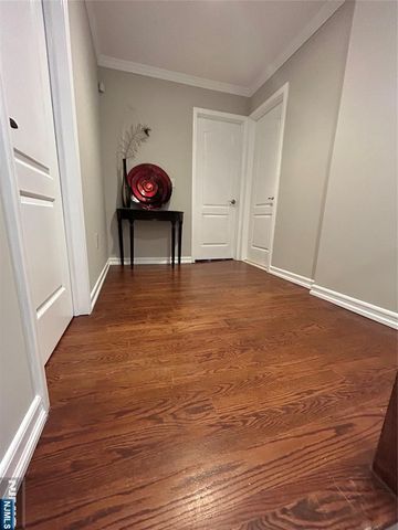 220 Butternut Drive, Wayne, NJ 07470