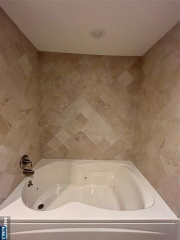 220 Butternut Drive, Wayne, NJ 07470