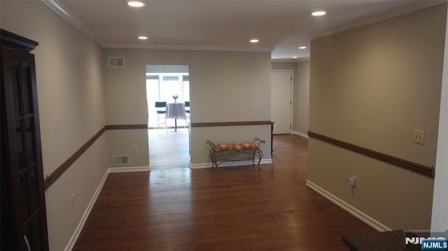 220 Butternut Drive, Wayne, NJ 07470