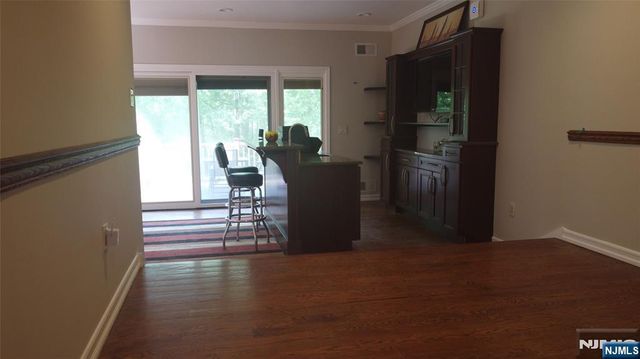 220 Butternut Drive, Wayne, NJ 07470