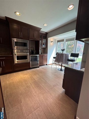 220 Butternut Drive, Wayne, NJ 07470