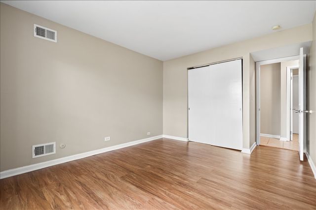 5300 Carriageway Drive 207, Rolling Meadows, IL 60008