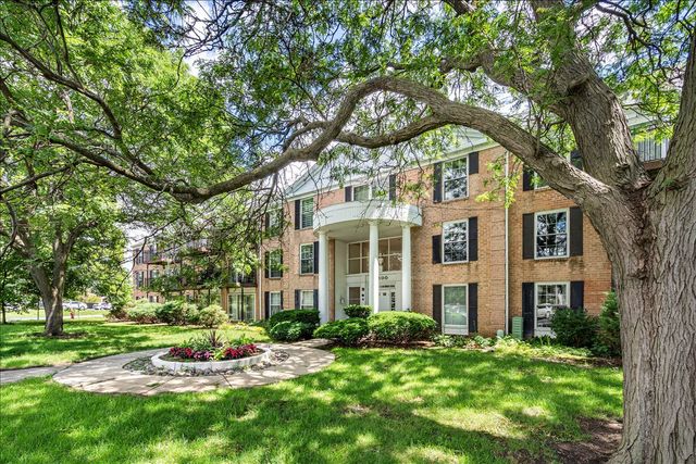 5300 Carriageway Drive 207, Rolling Meadows, IL 60008