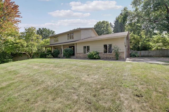 8359 Amsden Ridge Drive, Bloomington, MN 55438