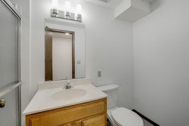 8359 Amsden Ridge Drive, Bloomington, MN 55438