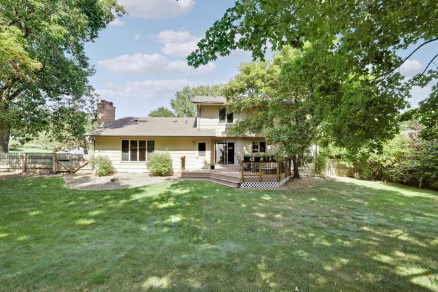 8359 Amsden Ridge Drive, Bloomington, MN 55438