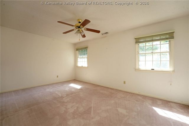 2 Beacon Hill, Charleston, WV 25311