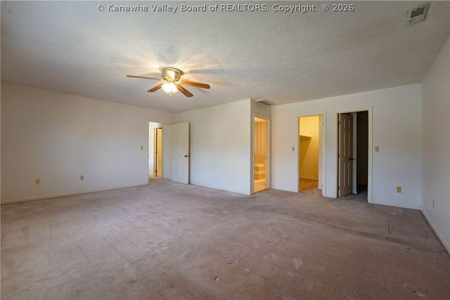 2 Beacon Hill, Charleston, WV 25311