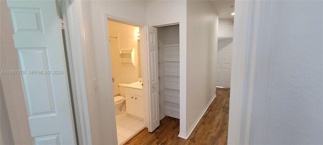 5640 NW 115th Court 211, Doral, FL 33178