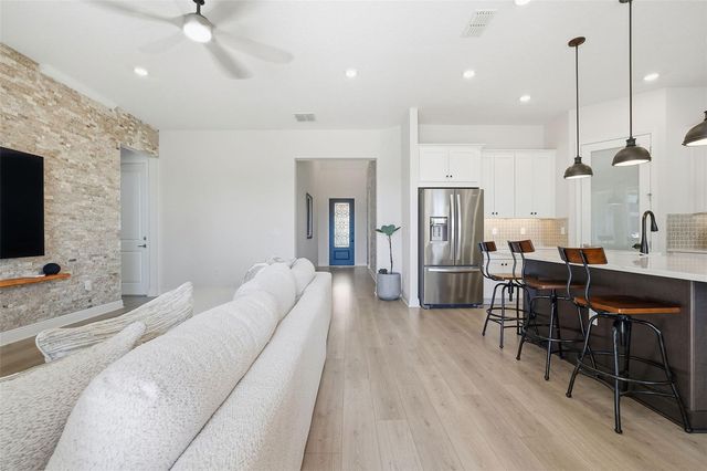 16131 VOLTERRA POINT, Bella Collina, FL 34756