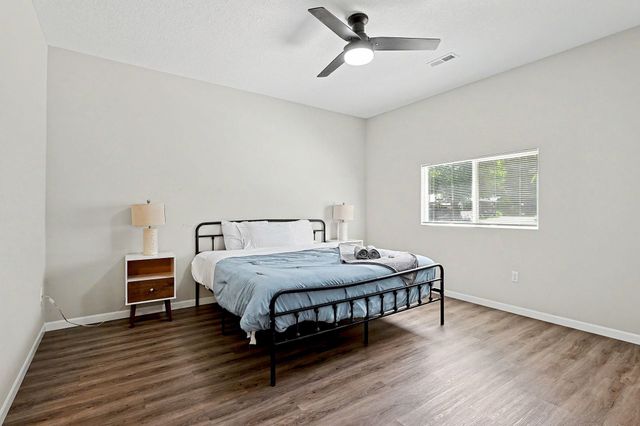 4520 E Gilbert St, Wichita, KS 67218