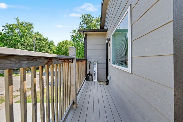 4520 E Gilbert St, Wichita, KS 67218